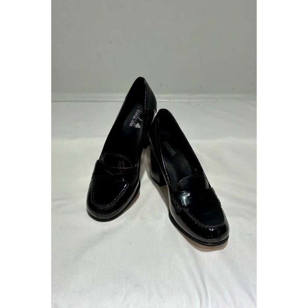 Michael Kors patent leather block heel loafers  Size 7